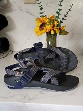 NEW!!! Chaco Navy and Gray Adjustable Strappy Sandals
